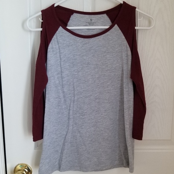 Tops - Cold Shoulder Half Sleeve Top